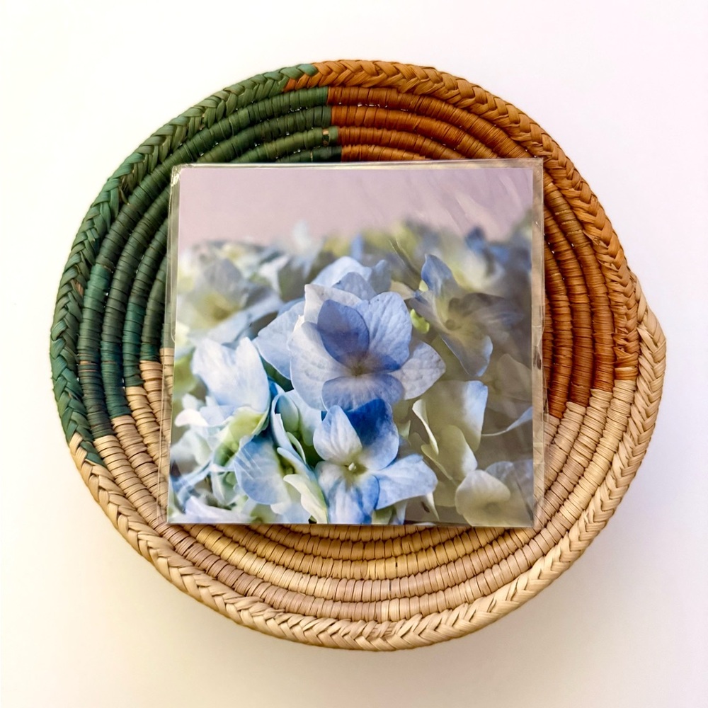 💙🌿 Elegant 4x4 Blue Hydrangea Floral Print